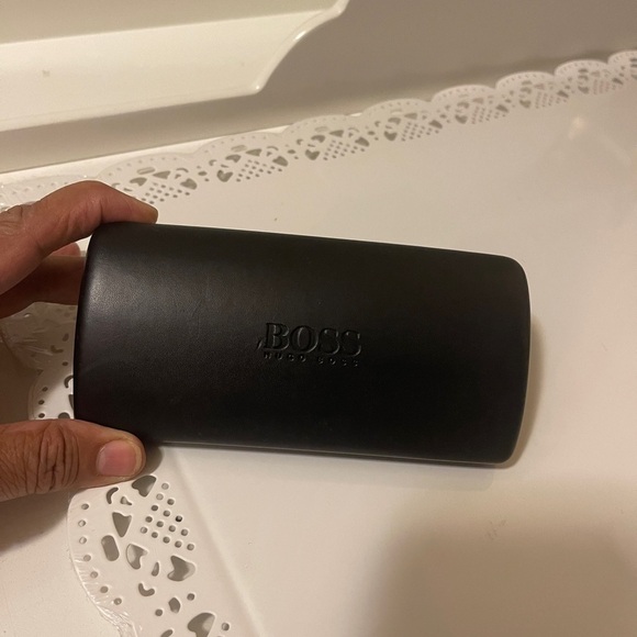 Boss orange eyeglass gray and silver flexible frames.no damage. Good conditions - Picture 12 of 13